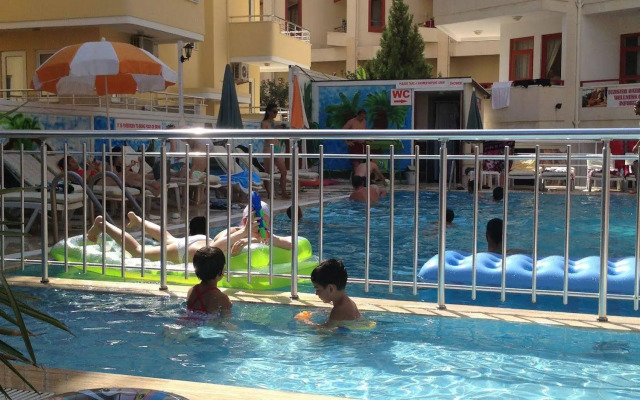 Semiz Apart Hotel