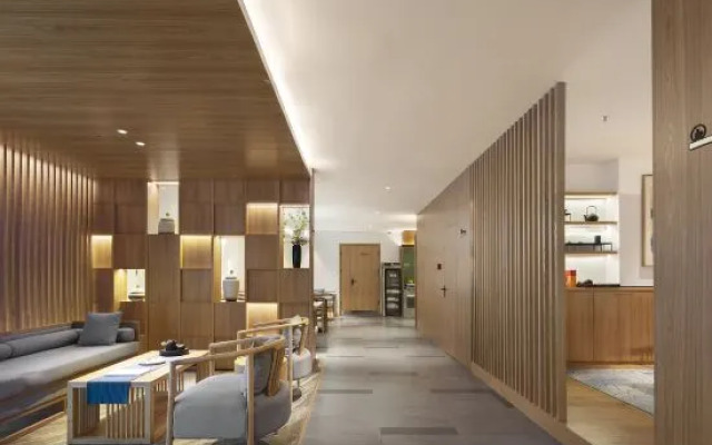 QIANNA HOTEL JOURNEY (Xingyang Municipal Government)