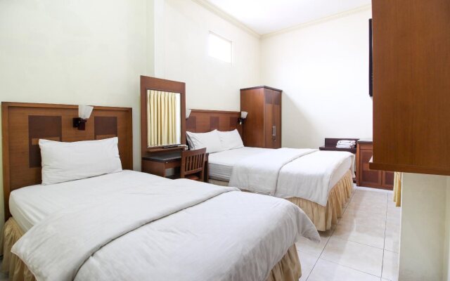 Guest House Giri Arta By RedDoorz