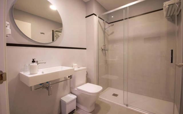 U-Hotel Dario Lugo