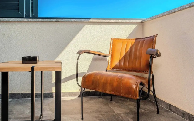 Penthouse Adela