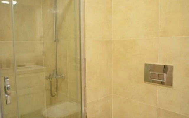 Luxurious 2 1 Apartment Near Mall of Istanbul