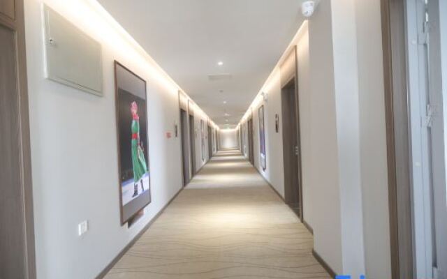 Youyi Business Hotel