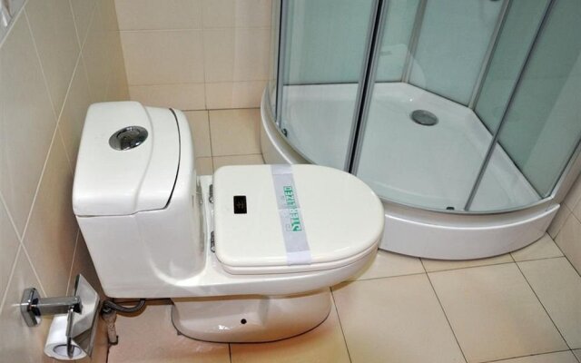 Dongfang Hotel