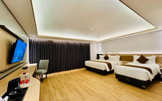 Orchardz Hotel Industri