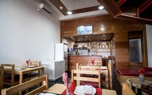 Bed & Breakfast Albergria Porcelana