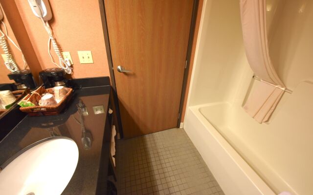 Bridge Vista Beach - Hotel & Convention Center