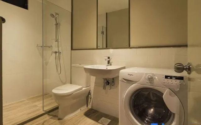 Greatwood Residence – Bathroom – Singapore