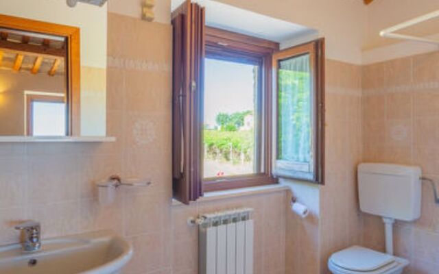 Borgo Agrituristico Il Pino (ONA200)