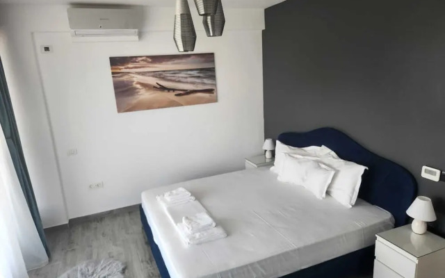 Diamond View Apartments