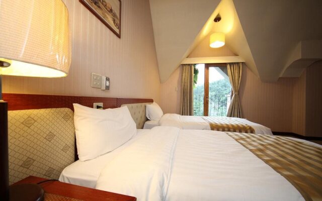 Crystal Hotel