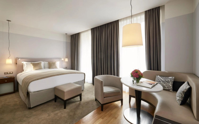 Sofitel Paris Arc de Triomphe