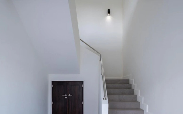 Luxury 5 Bedroom Pool Villa B11B