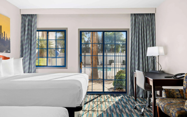 Days Inn & Suites by Wyndham Mesa Near Phoenix