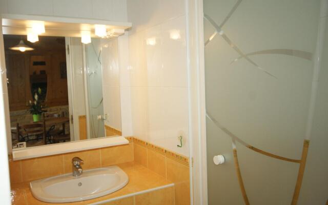 Spacious Holiday Home in Besse With Swimming Pool