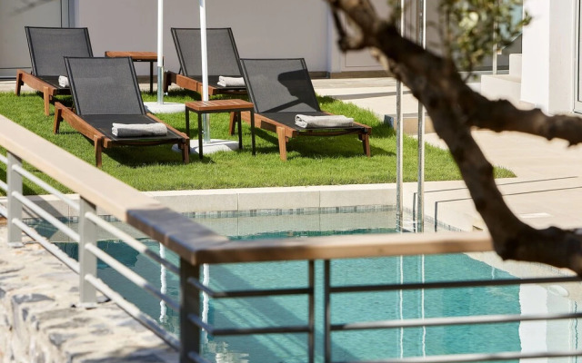 Theasea Stylish Residences