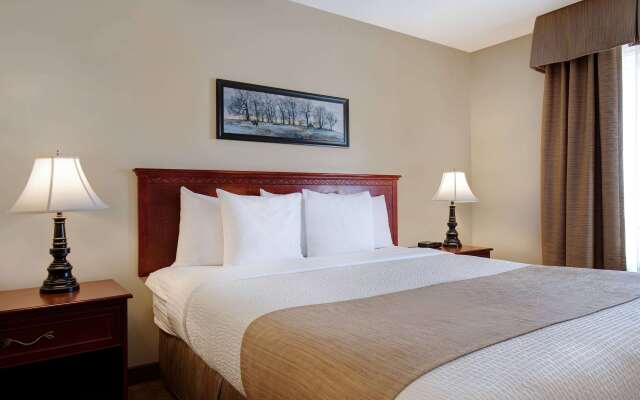 Days Inn by Wyndham Dawson Creek