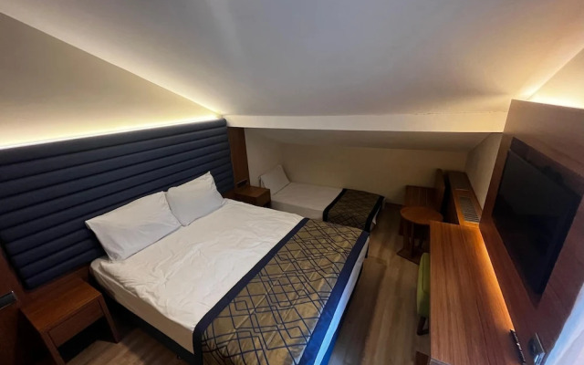 Savsat Karagol Hotel