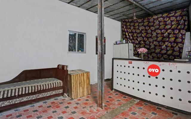 OYO Flagship 80682 Hotel Golden Residency