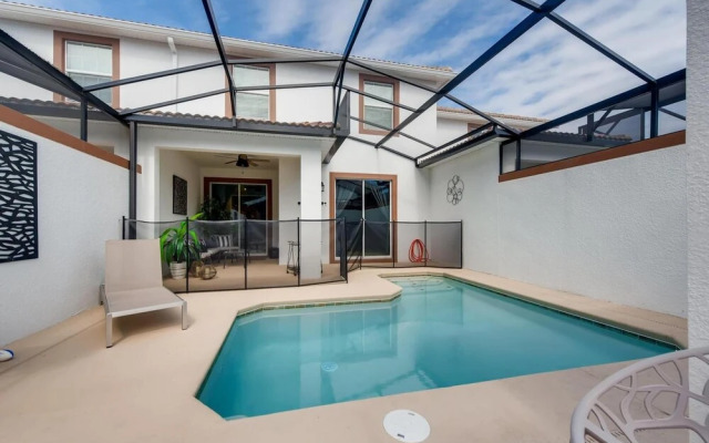 4802 LL Dream Getaway Luxury Townhome w/ Pool
