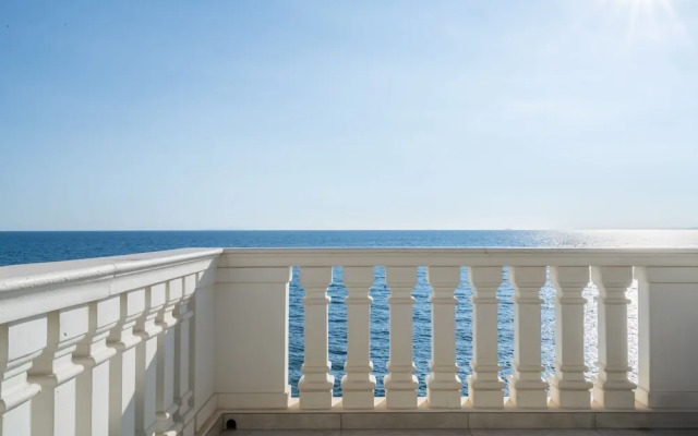 Magic Seaside Apartment