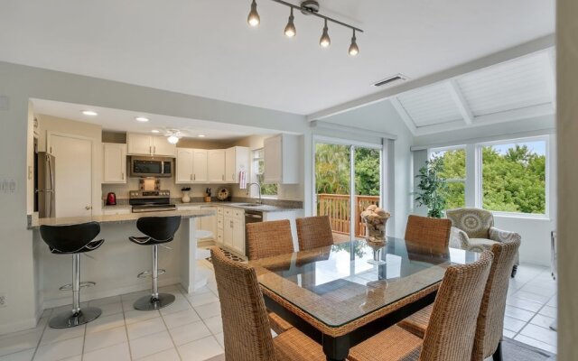 Colonial Home #54053