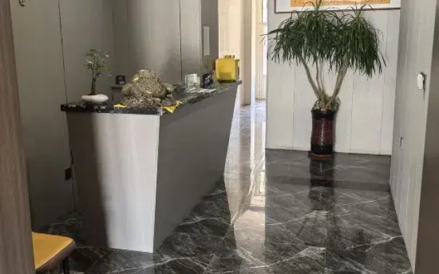 Golden Coast Hotel Dalian