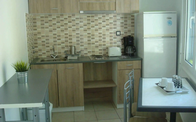 Smaragdi Rooms
