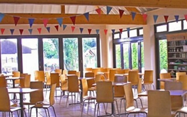 Cholderton Stonehenge Youth Hostel