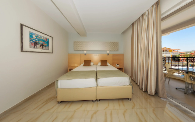 Karras Hotel