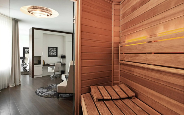 Roomers Berlin Steinplatz, Autograph Collection