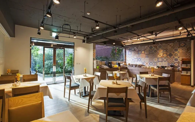 Citizen Hotel