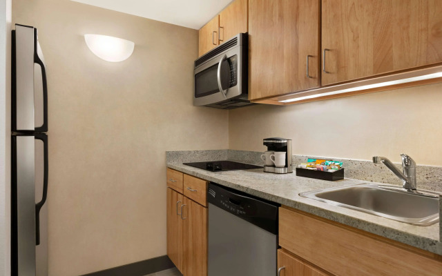 Homewood Suites by Hilton University City
