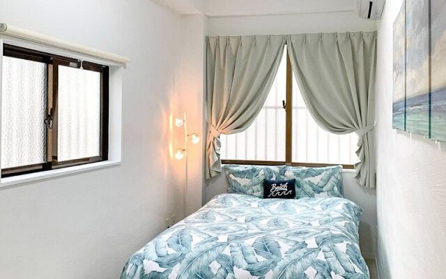 WARAYUN SO Port city May