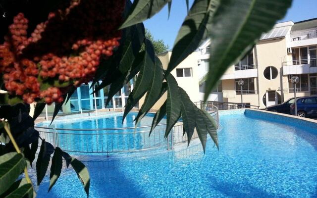 Menada Sunset II Kosharitsa