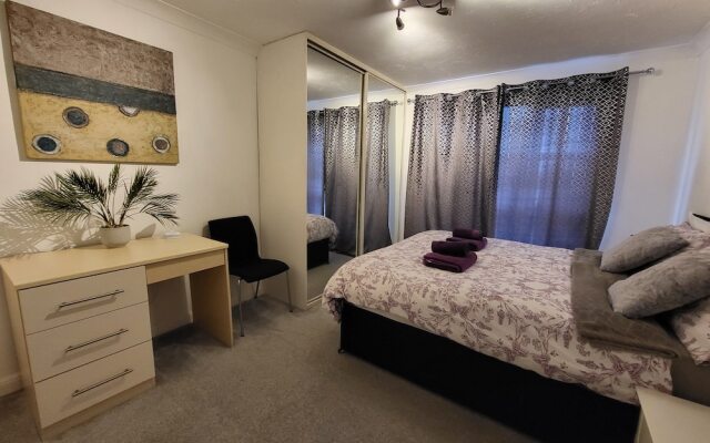 Captivating 2-bed Apartment in Southend-on-sea