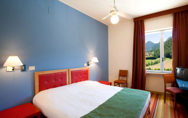 LH Arca Street Art Hotel