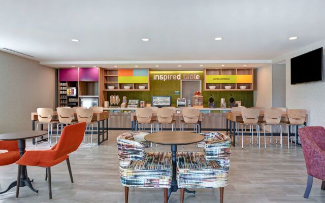 Home2 Suites by Hilton Savannah Midtown, GA