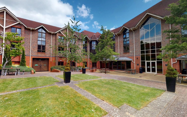 Village Hotel Swindon