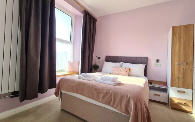 Torland Seafront Hotel