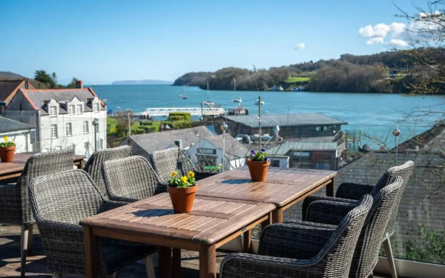 Victoria Hotel Menai Bridge