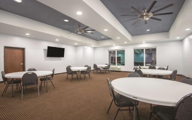 La Quinta Inn & Suites by Wyndham Guthrie