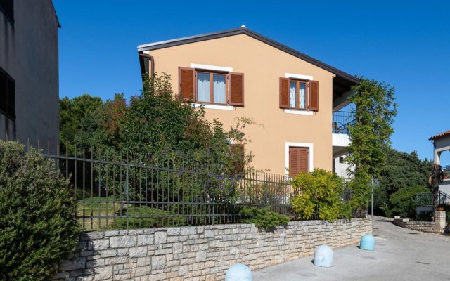 Awesome Home in Vrsar With Wifi and 4 Bedrooms