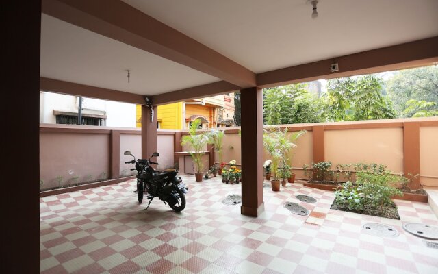 Oyo 19855 B S Guest House