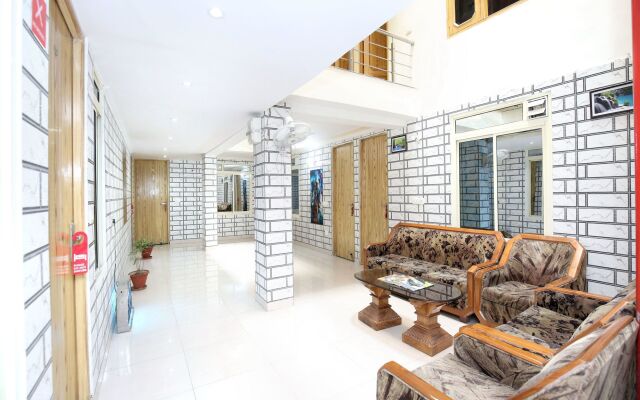 OYO 5956 Hotel Continental Inn 42