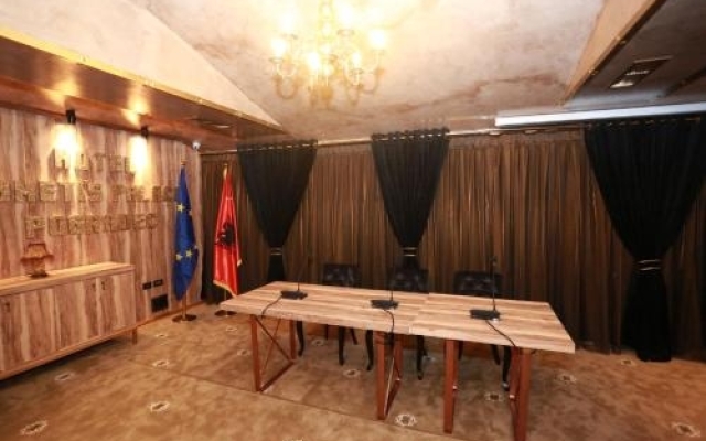 Hymeti's Palace