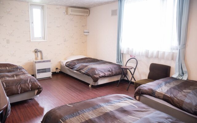 petit-hotel #MELON Furano