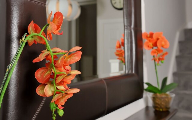 Select Serviced Accommodation - Canal Walk