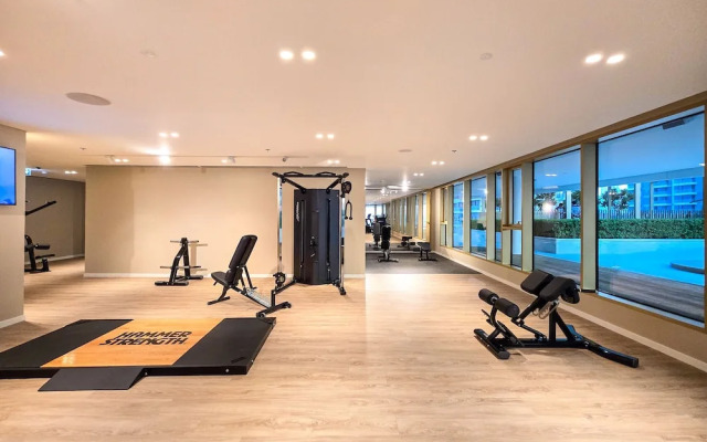 Easygo-luxury Beachfront 1bdr Grand Bleu