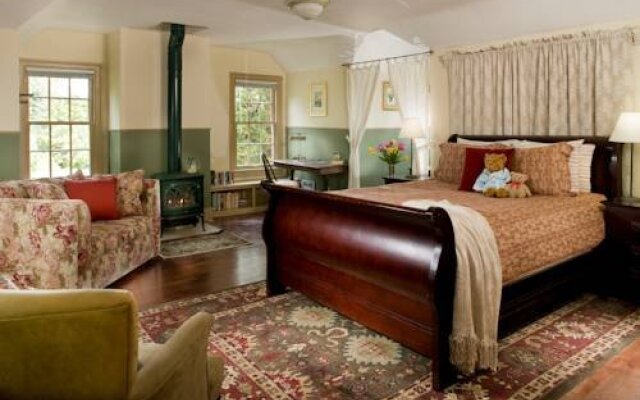 Chambered Nautilus Bed and Breakfast Inn